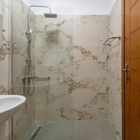 Kosmos Service Modern Spirit 2 Apartment Thessaloniki